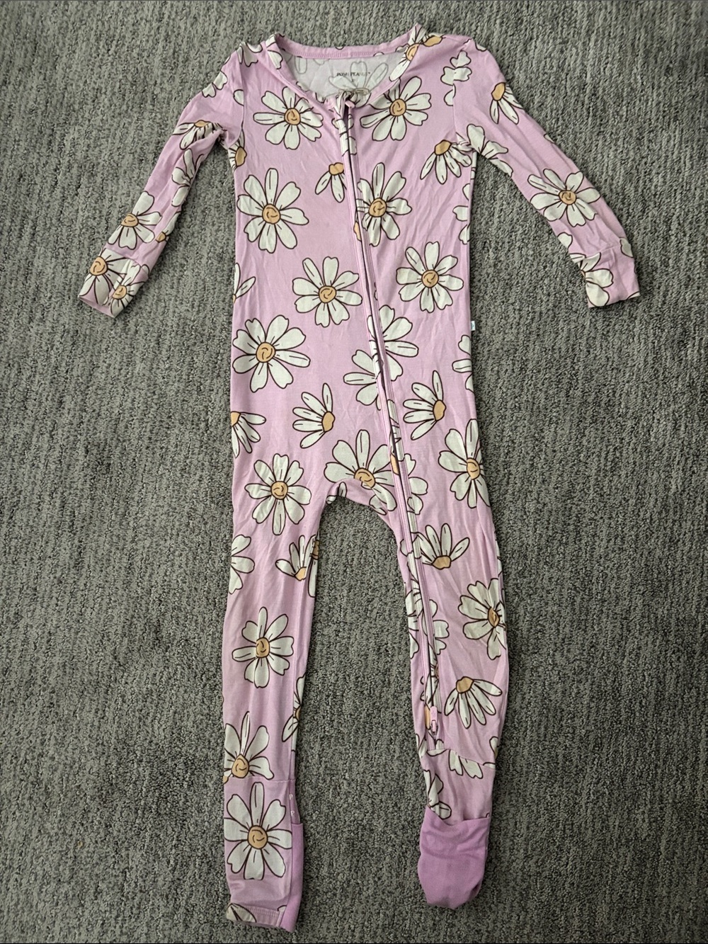 Posh Peanut Daisy Zipper Footie